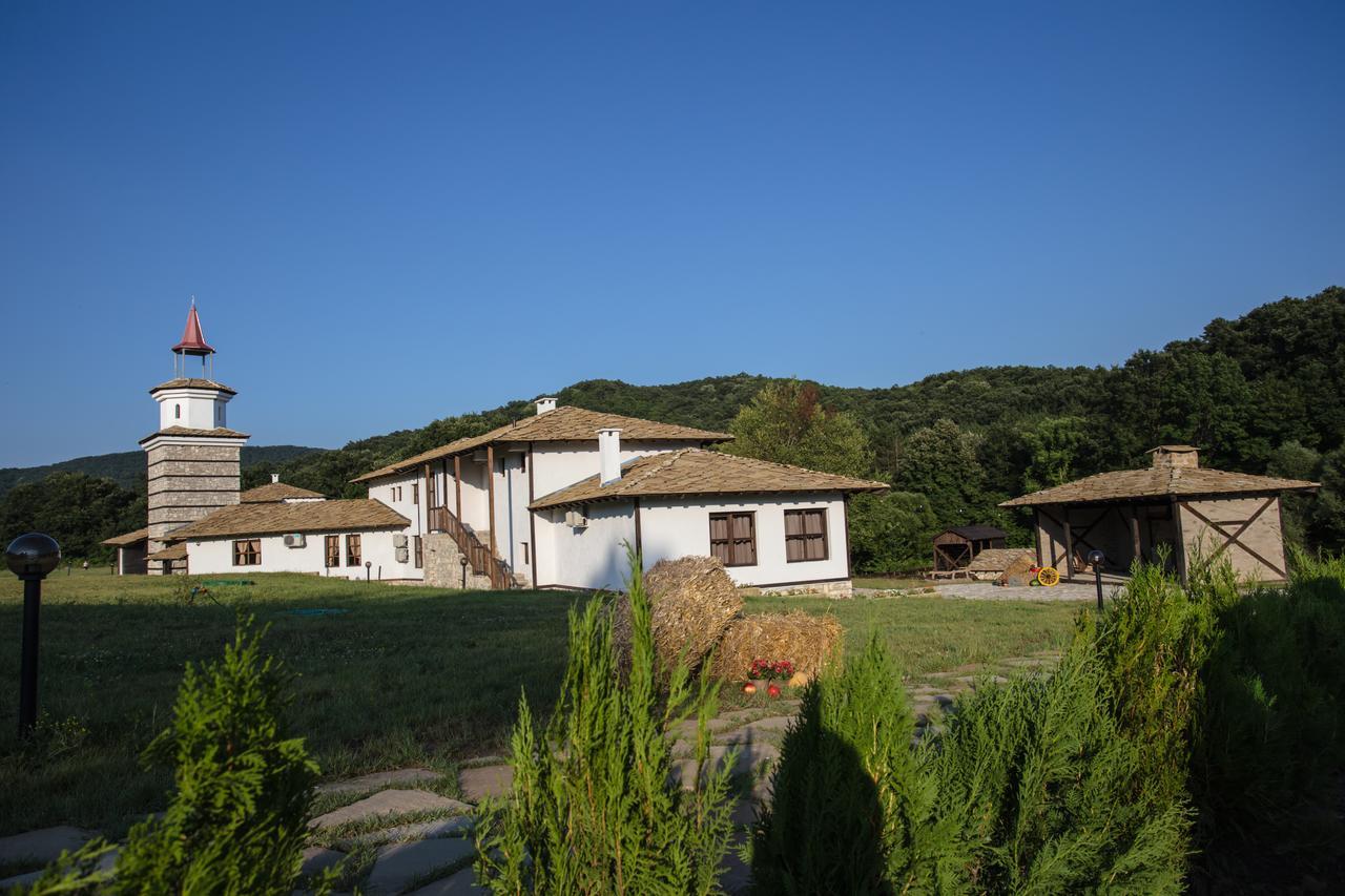 Hotel Ethnocomplex Krivini Esterno foto