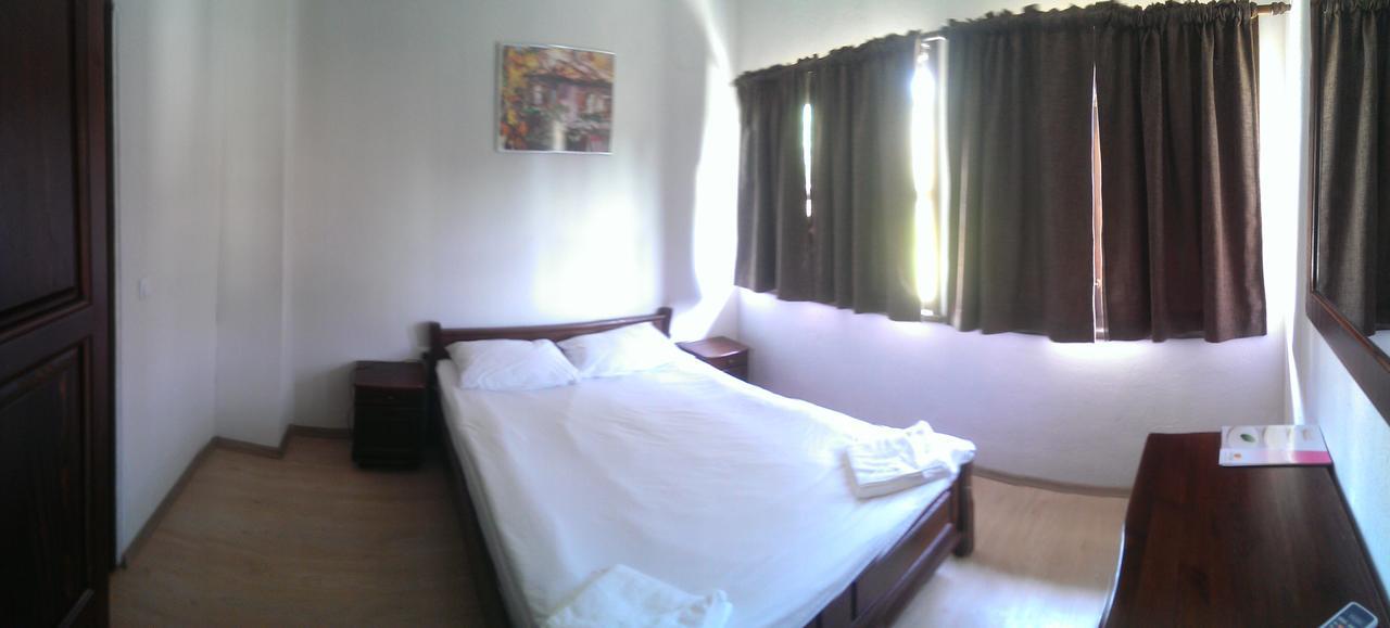 Hotel Ethnocomplex Krivini Esterno foto