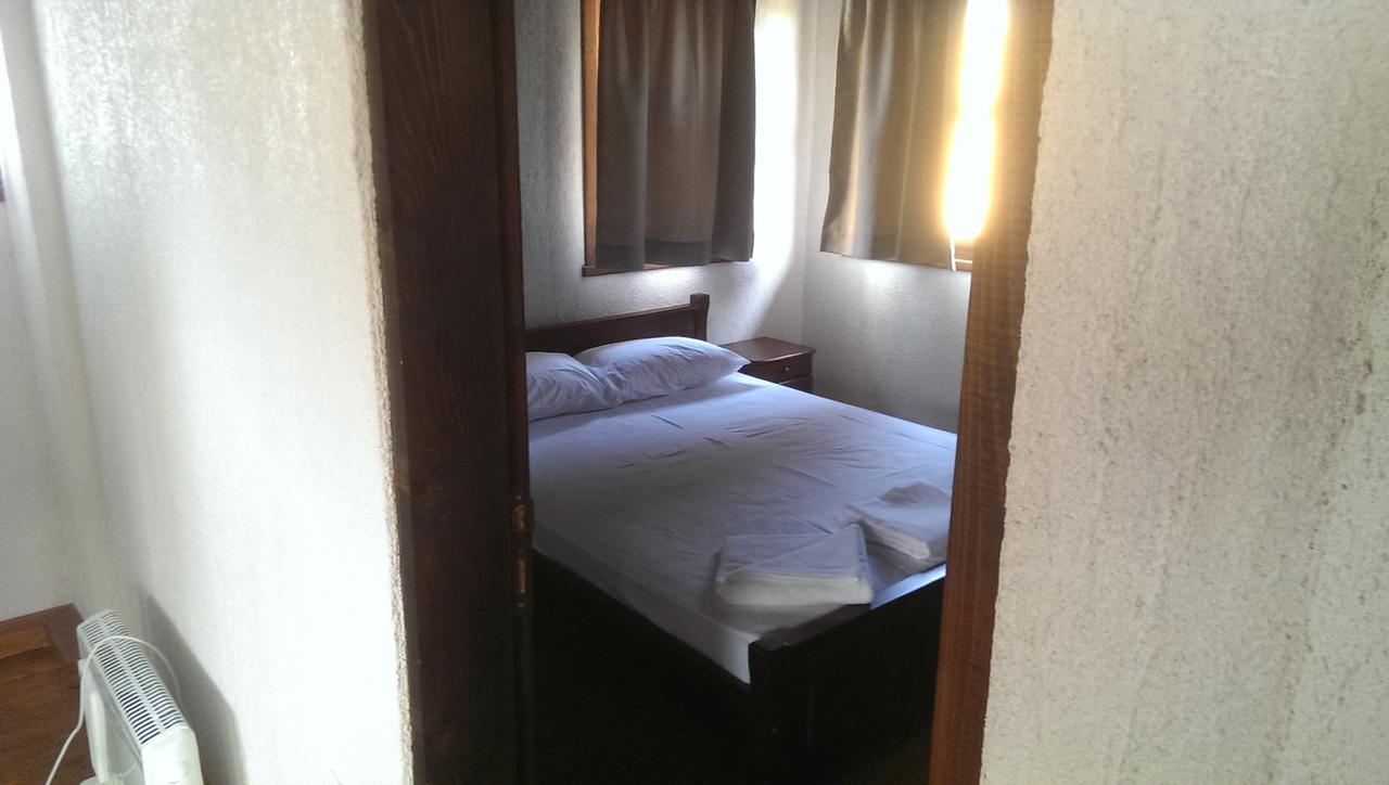 Hotel Ethnocomplex Krivini Esterno foto